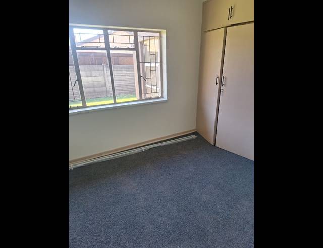 3 BEDROOM HOUSE FOR SALE IN VANDERBIJLPARK CE 2